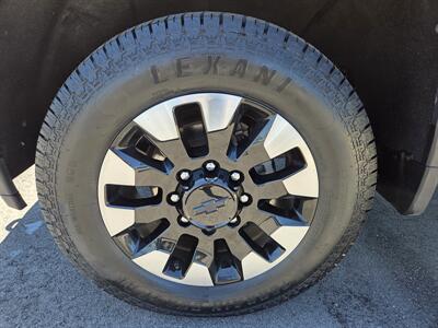 2020 Chevrolet Silverado 2500 Custom   - Photo 9 - Lafayette, IN 47905