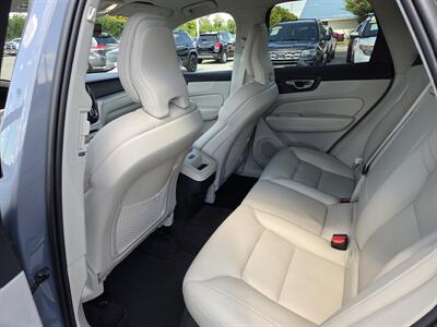 2023 Volvo XC60 B5 Core   - Photo 11 - Lafayette, IN 47905