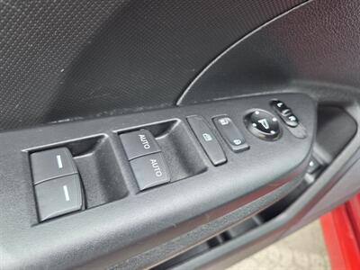 2019 Honda Civic LX - Photo 14 - Lafayette, IN 47905