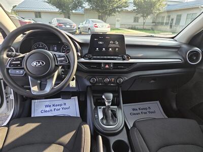 2021 Kia Forte LXS   - Photo 12 - Lafayette, IN 47905