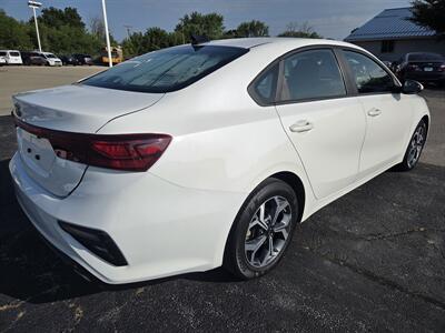 2021 Kia Forte LXS   - Photo 3 - Lafayette, IN 47905