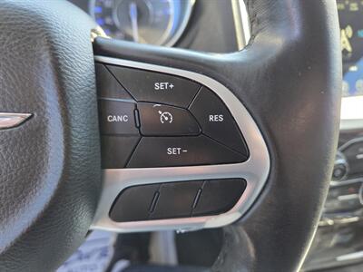 2017 Chrysler 300 Series Limited   - Photo 15 - Lafayette, IN 47905