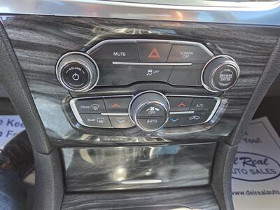 2017 Chrysler 300 Series Limited   - Photo 20 - Lafayette, IN 47905