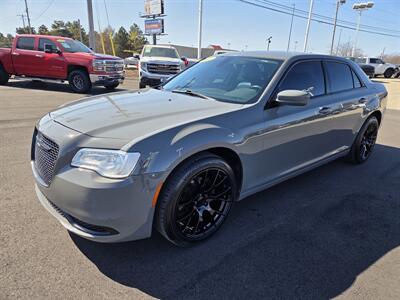 2017 Chrysler 300 Series Limited   - Photo 7 - Lafayette, IN 47905