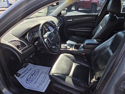 2017 Chrysler 300 Series Limited   - Photo 10 - Lafayette, IN 47905