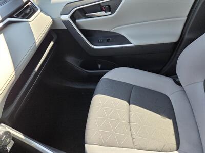 2023 Toyota RAV4 XLE   - Photo 23 - Lafayette, IN 47905