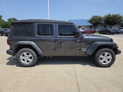 2018 Jeep Wrangler Sport   - Photo 2 - Lafayette, IN 47905