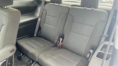 2023 GMC Acadia SLE   - Photo 11 - Lafayette, IN 47905