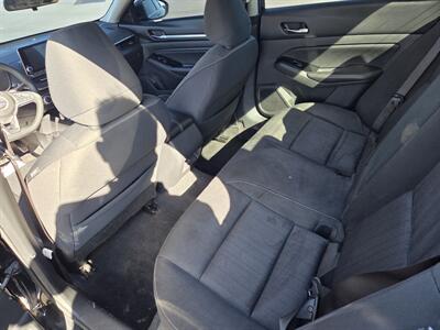 2021 Nissan Altima 2.5 SV   - Photo 11 - Lafayette, IN 47905