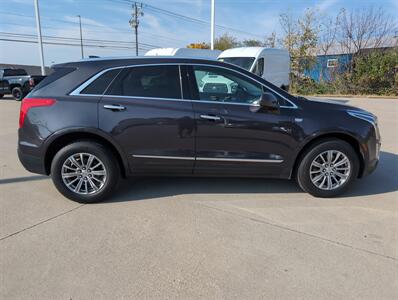 2017 Cadillac XT5 Luxury   - Photo 2 - Lafayette, IN 47905