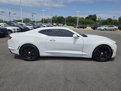2020 Chevrolet Camaro LT - Photo 2 - Lafayette, IN 47905