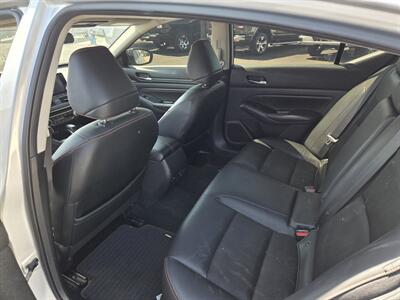 2019 Nissan Altima 2.5 SR   - Photo 11 - Lafayette, IN 47905