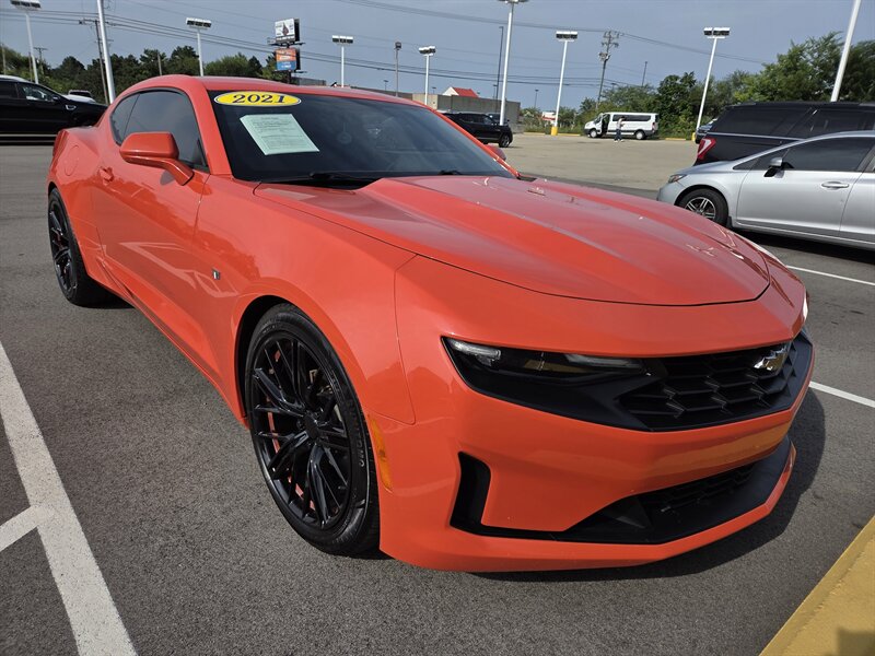 2021 Chevrolet Camaro LT   - Photo 1 - Lafayette, IN 47905