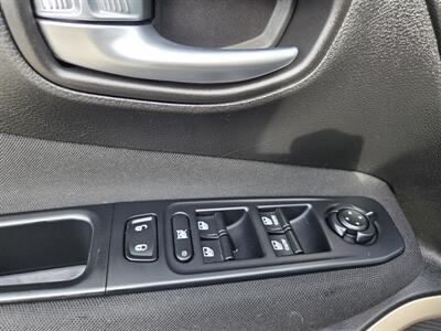 2017 Jeep Renegade Latitude - Photo 13 - Lafayette, IN 47905