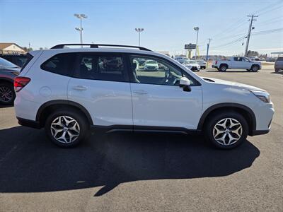 2020 Subaru Forester Premium   - Photo 2 - Lafayette, IN 47905