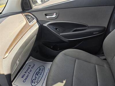 2017 Hyundai SANTA FE Sport 2.4L - Photo 21 - Lafayette, IN 47905