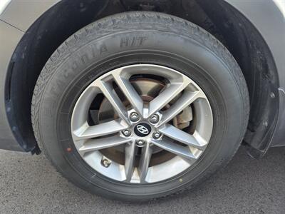 2017 Hyundai SANTA FE Sport 2.4L - Photo 9 - Lafayette, IN 47905