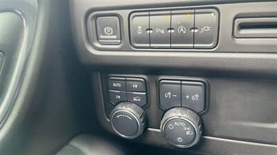 2021 Chevrolet Suburban LT   - Photo 19 - Lafayette, IN 47905