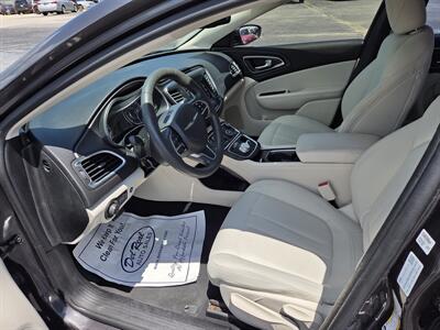 2016 Chrysler 200 Limited   - Photo 10 - Lafayette, IN 47905