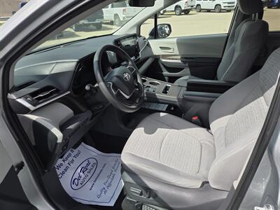 2021 Toyota Sienna LE 8-Passenger   - Photo 10 - Lafayette, IN 47905