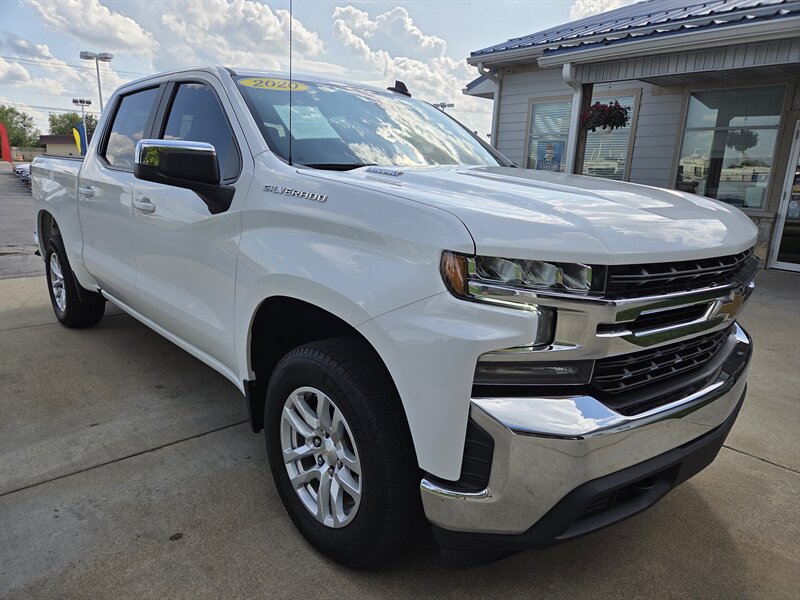 2021 Chevrolet Silverado 1500 LT - Photo 1 - Lafayette, IN 47905