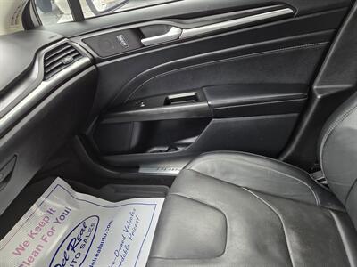 2019 Ford Fusion Hybrid Titanium   - Photo 22 - Lafayette, IN 47905