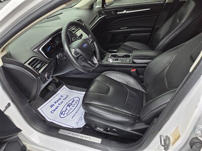 2019 Ford Fusion Hybrid Titanium   - Photo 10 - Lafayette, IN 47905