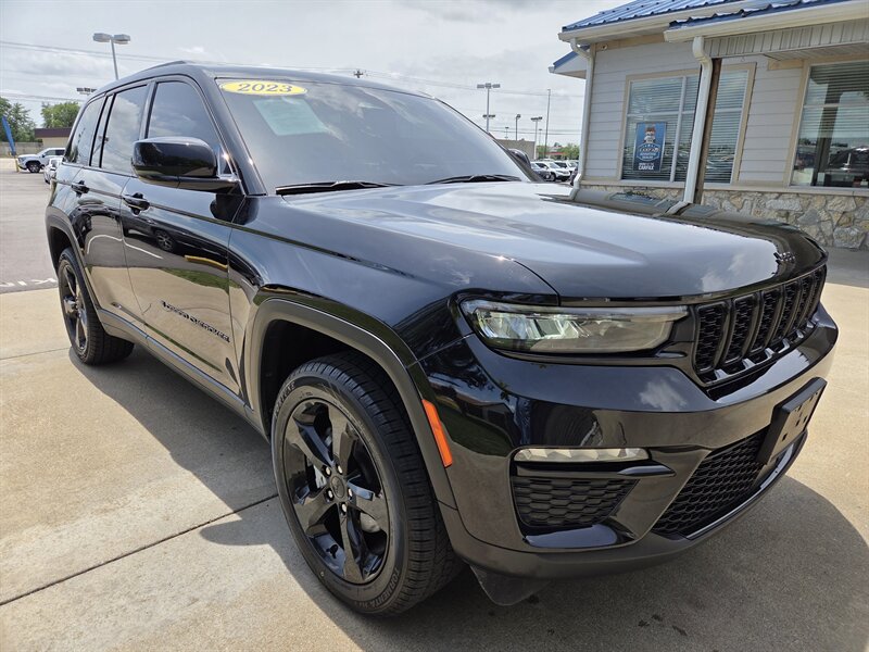 2023 Jeep Grand Cherokee Limited   - Photo 1 - Lafayette, IN 47905