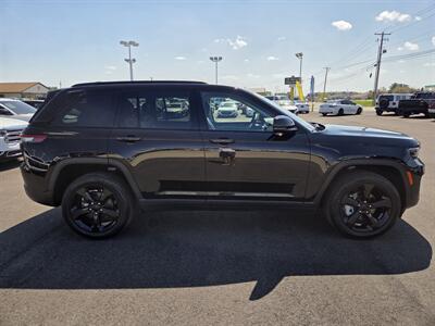 2023 Jeep Grand Cherokee Limited - Photo 2 - Lafayette, IN 47905
