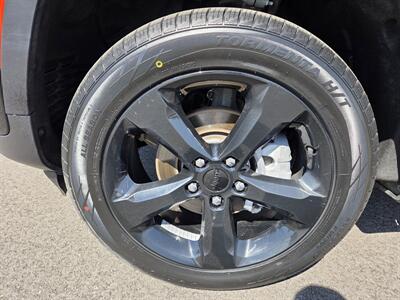 2023 Jeep Grand Cherokee Limited - Photo 9 - Lafayette, IN 47905