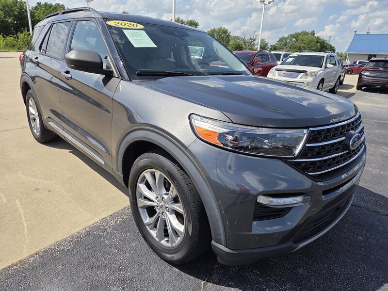 2020 Ford Explorer XLT - Photo 1 - Lafayette, IN 47905