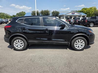 2017 Nissan Rogue Sport S - Photo 2 - Lafayette, IN 47905
