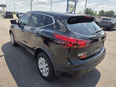 2017 Nissan Rogue Sport S - Photo 5 - Lafayette, IN 47905
