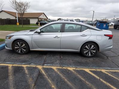 2021 Nissan Altima 2.5 SV   - Photo 6 - Lafayette, IN 47905