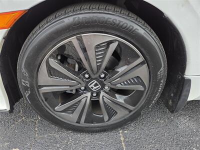 2017 Honda Civic EX-L w/Navi w/Honda Sensing   - Photo 9 - Lafayette, IN 47905