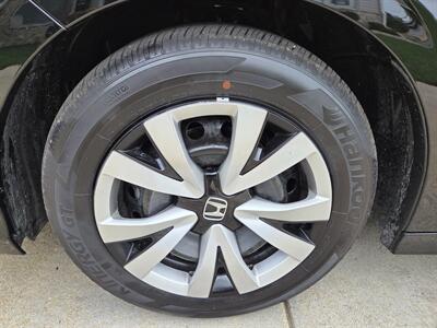2025 Honda Civic LX   - Photo 9 - Lafayette, IN 47905
