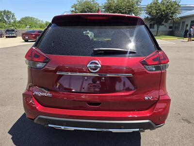 2019 Nissan Rogue SV   - Photo 4 - Lafayette, IN 47905