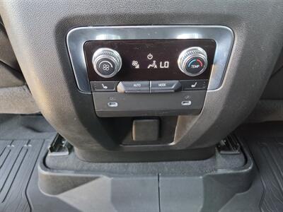 2022 GMC Yukon SLT - Photo 13 - Lafayette, IN 47905