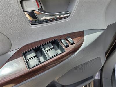 2014 Toyota Sienna XLE 7-Passenger Auto   - Photo 12 - Lafayette, IN 47905