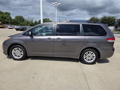 2014 Toyota Sienna XLE 7-Passenger Auto   - Photo 6 - Lafayette, IN 47905