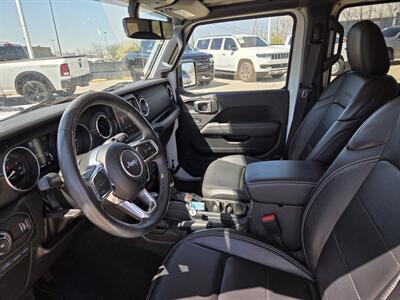 2023 Jeep Wrangler Sahara 4xe   - Photo 11 - Lafayette, IN 47905