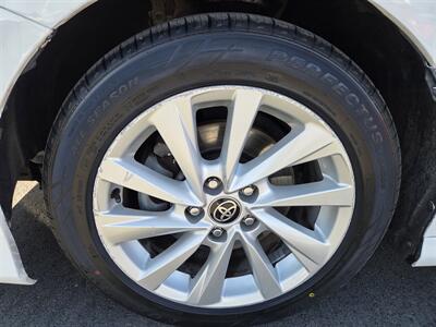 2021 Toyota Camry LE   - Photo 9 - Lafayette, IN 47905