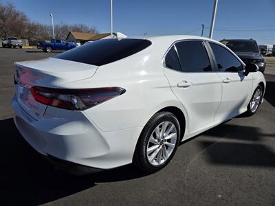 2021 Toyota Camry LE   - Photo 3 - Lafayette, IN 47905
