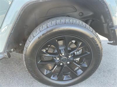 2024 Jeep Wrangler Sahara 4xe - Photo 9 - Lafayette, IN 47905