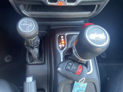2024 Jeep Wrangler Sahara 4xe - Photo 19 - Lafayette, IN 47905