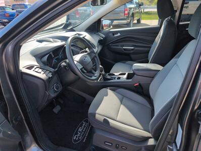 2017 Ford Escape SE   - Photo 10 - Lafayette, IN 47905