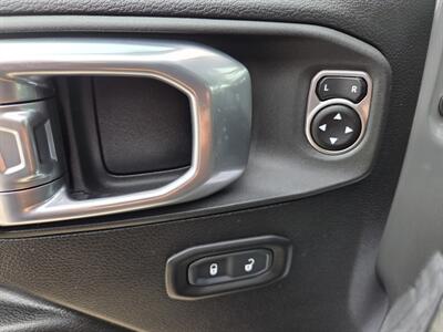 2023 Jeep Wrangler Rubicon 4xe - Photo 14 - Lafayette, IN 47905