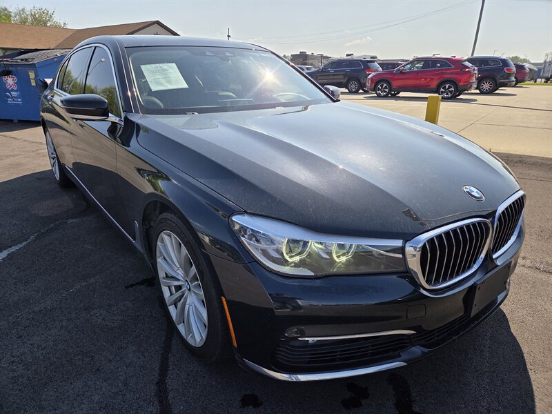 2018 BMW 740i xDrive   - Photo 1 - Lafayette, IN 47905