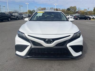 2024 Toyota Camry SE - Photo 8 - Lafayette, IN 47905