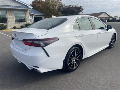 2024 Toyota Camry SE - Photo 3 - Lafayette, IN 47905